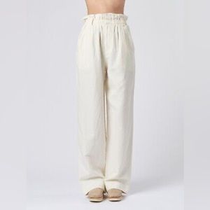 A piece apart 
SON VIDA PANT CREAM